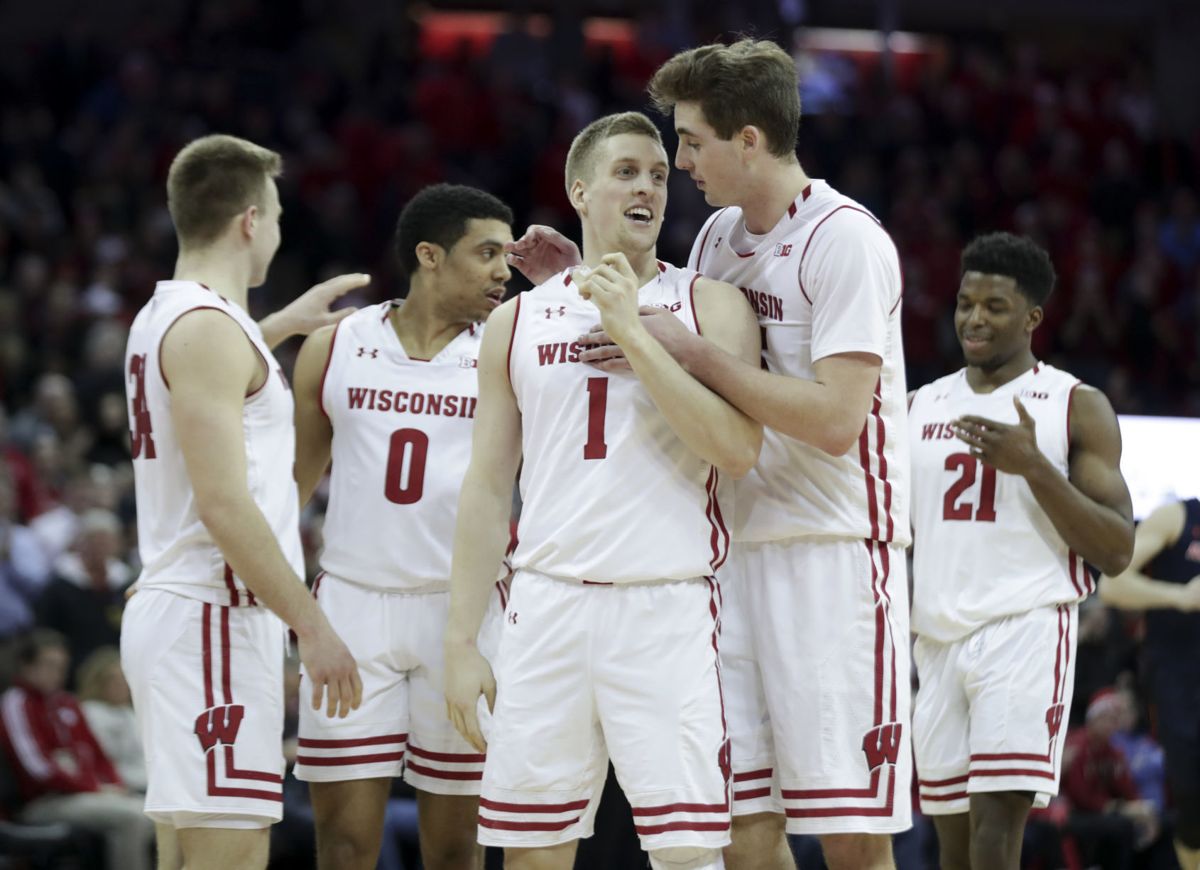 Badgers 64, Fighting Illini 58